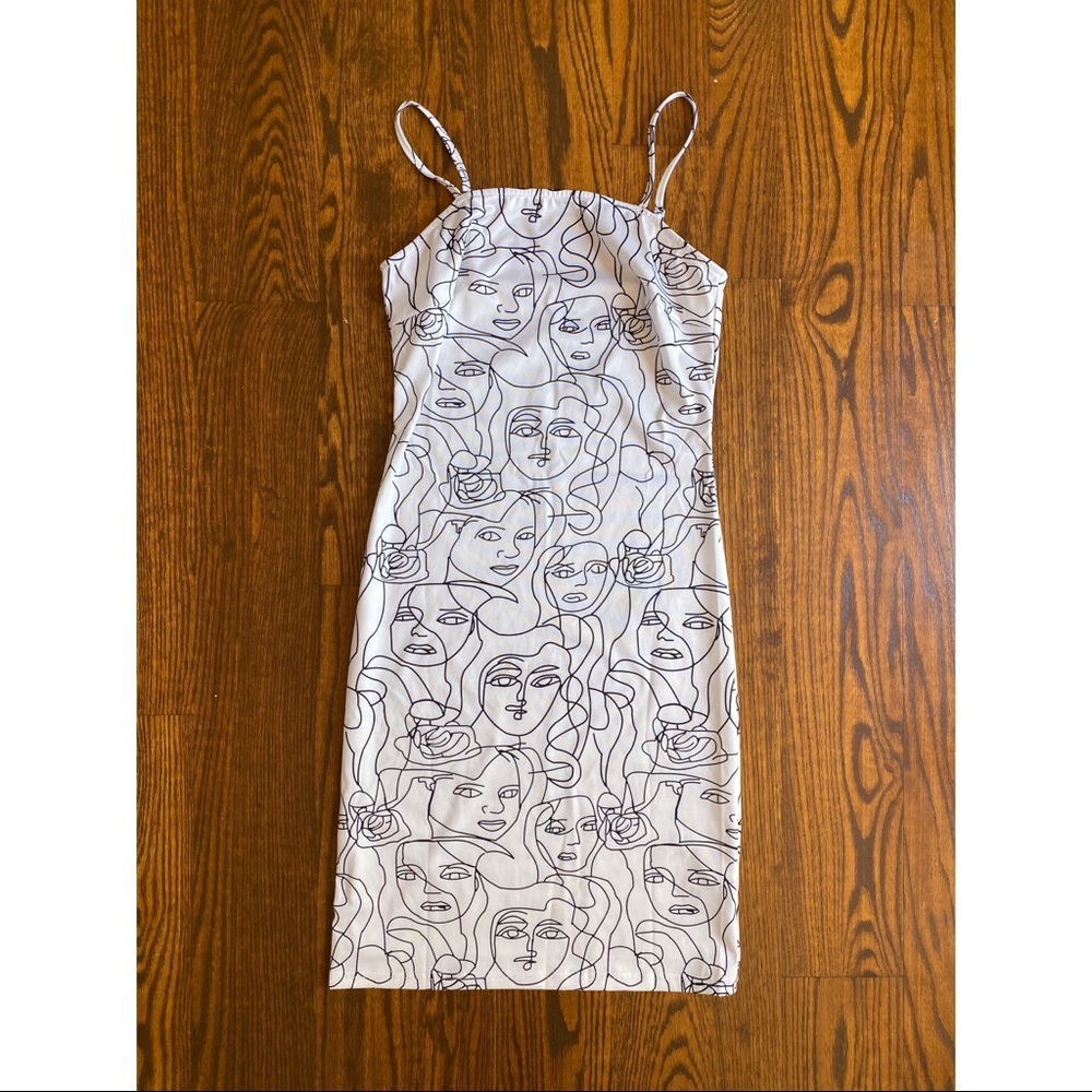 ZAFUL Avant-garde Figure Sketch Face Print Cami. Size Small